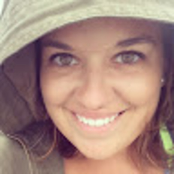 Meet your Posher, Ericha - Picture 1 of 1